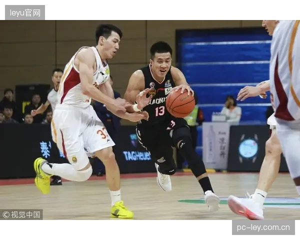 国产顶级内线正面对决，两种进攻风格的极致碰撞。